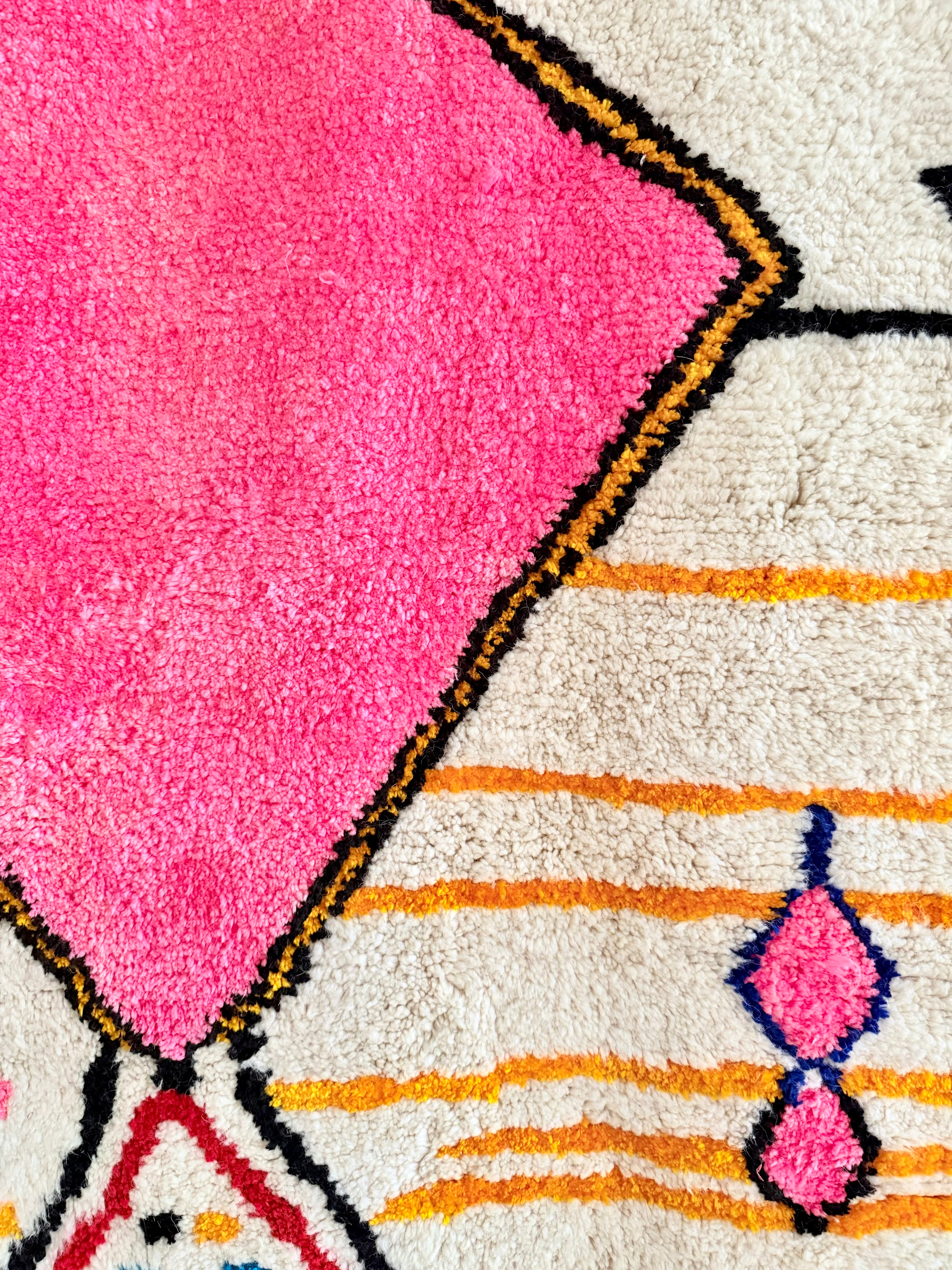 AZILAL 287 x 195 Pink Liss (No. 141)