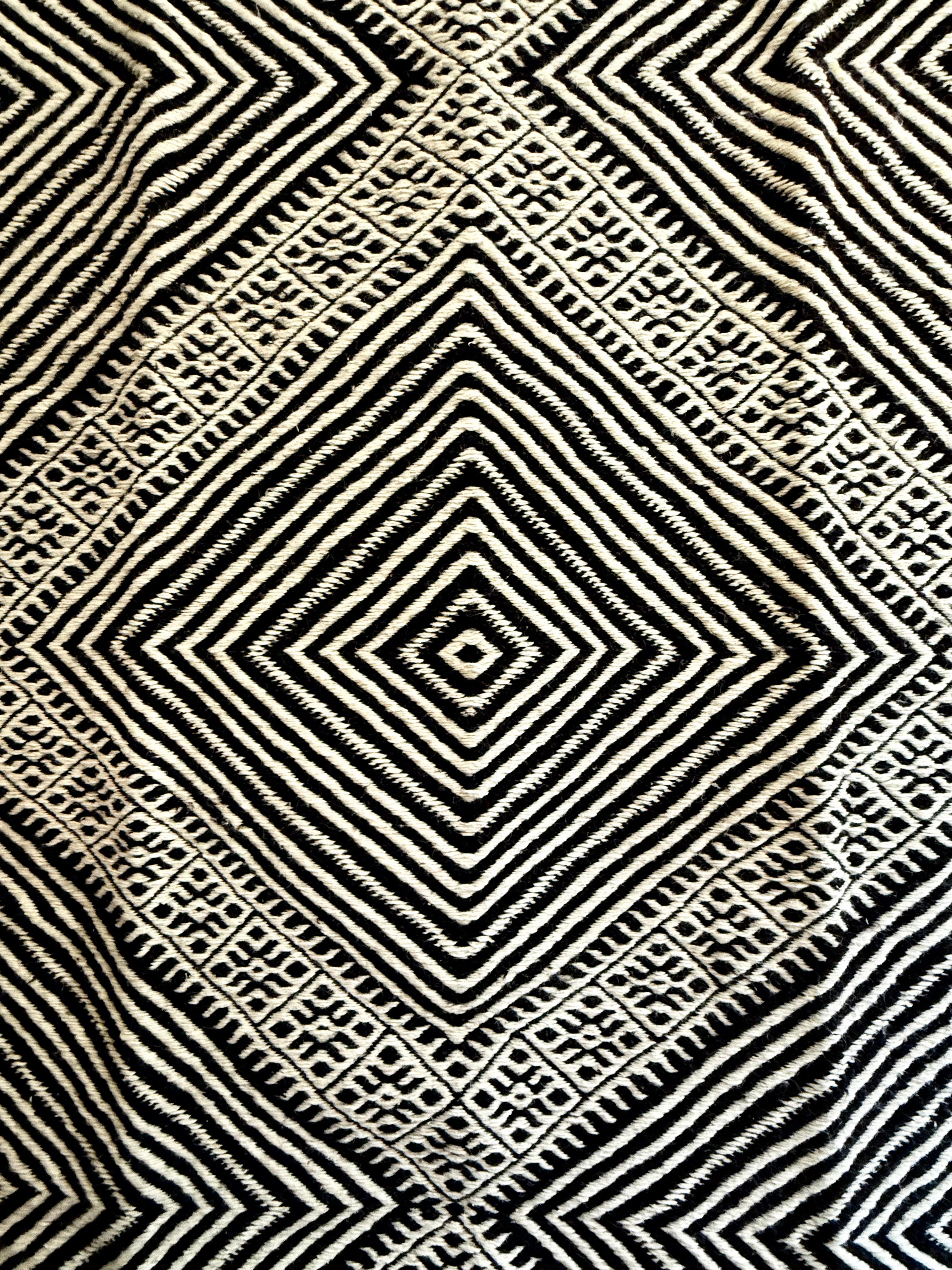 Mrirt-Kelim 340 x 200 Maron (No. 158)